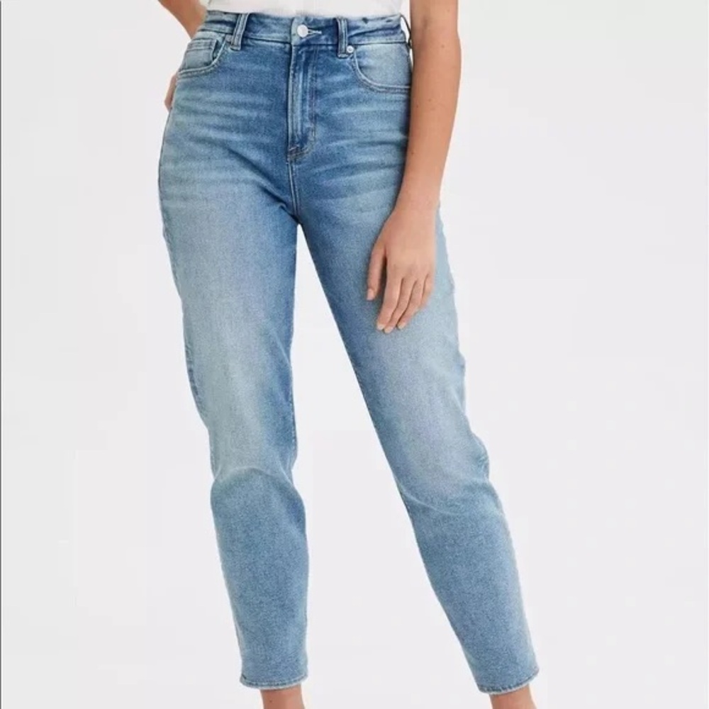 American Eagle Curvy Mom Jeans